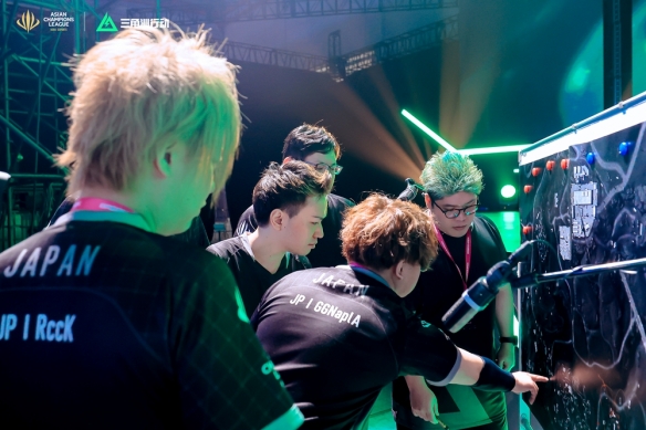 谁就更可能 谁就更可能